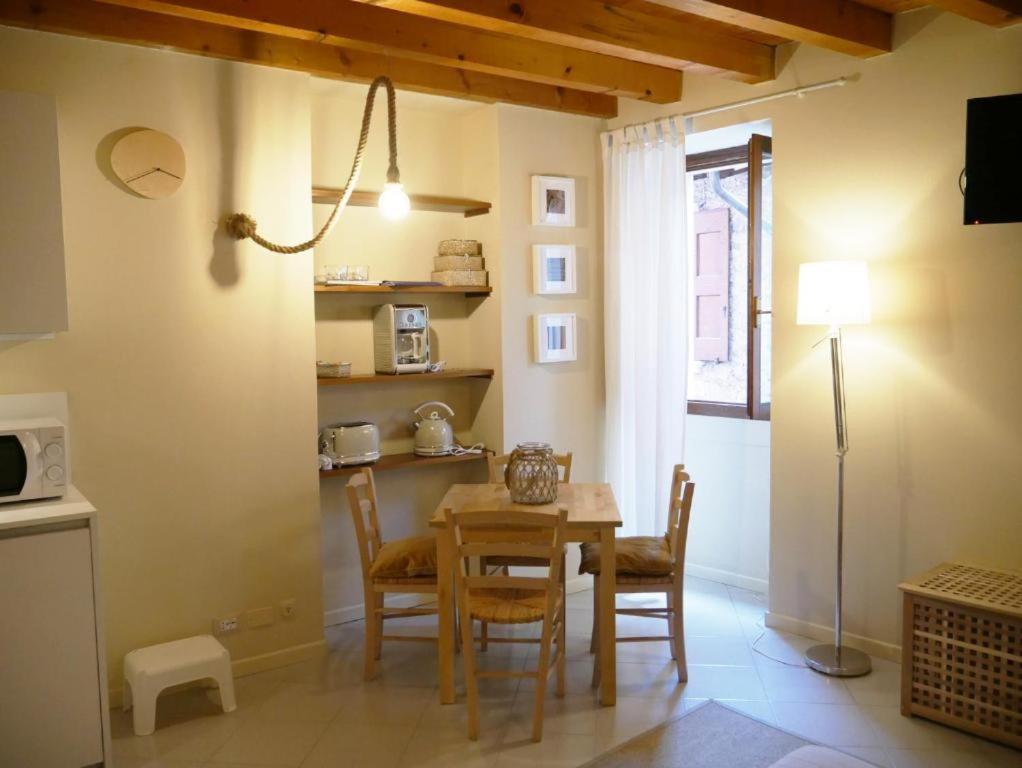 Ca' Nei Vicoli Apartment Limone sul Garda